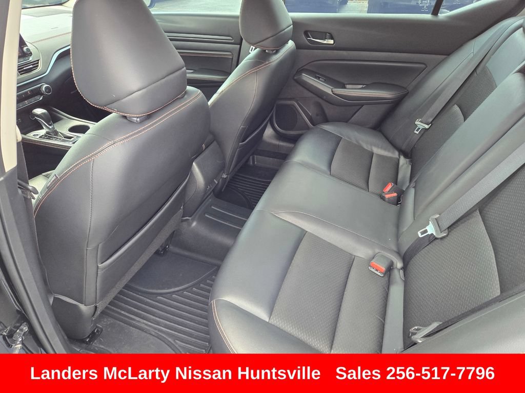 Used 2019 Nissan Altima 2.5 SR FWD image 14