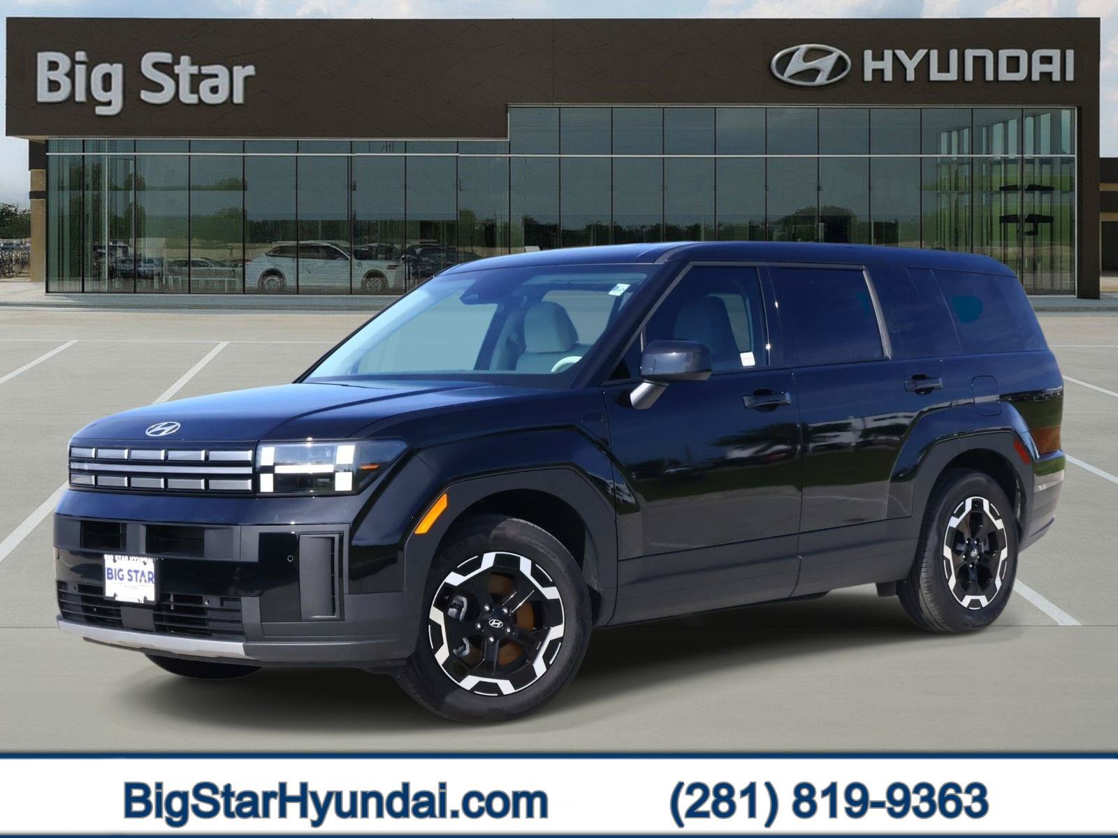 Used 2026 Hyundai Santa Fe SE FWD image 1