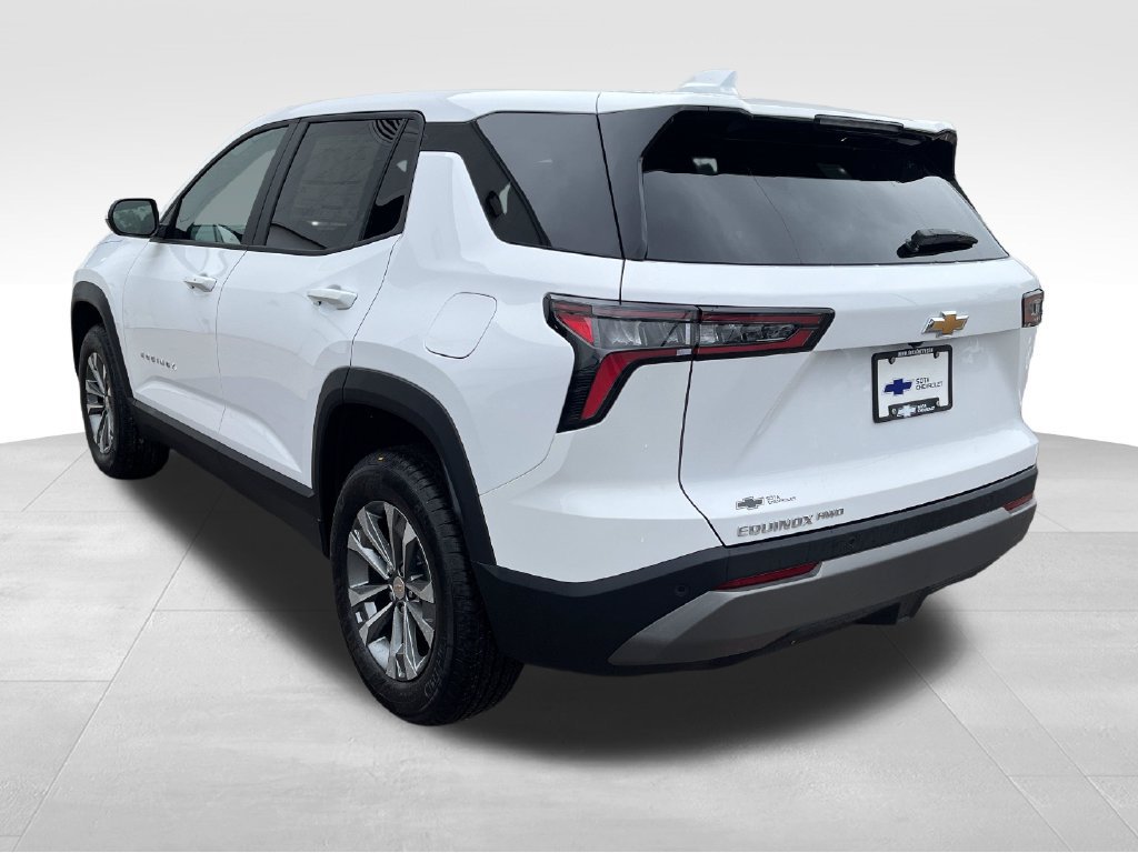 New 2027 Chevrolet Equinox LT w/ LPO, Floor Liner Package AWD/4WD image 3