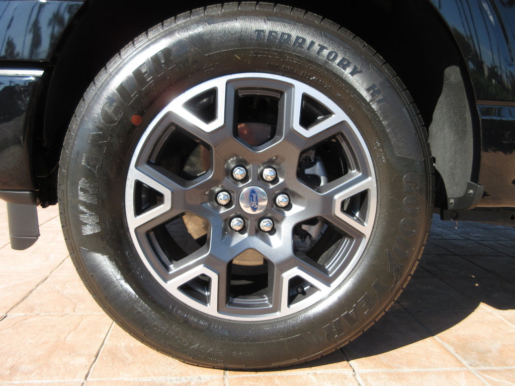 Certified 2024 Ford F150 STX RWD image 9