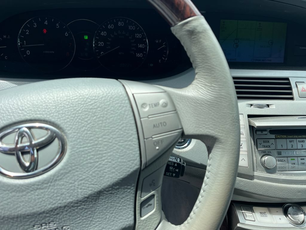 Used 2009 Toyota Avalon Limited FWD image 33