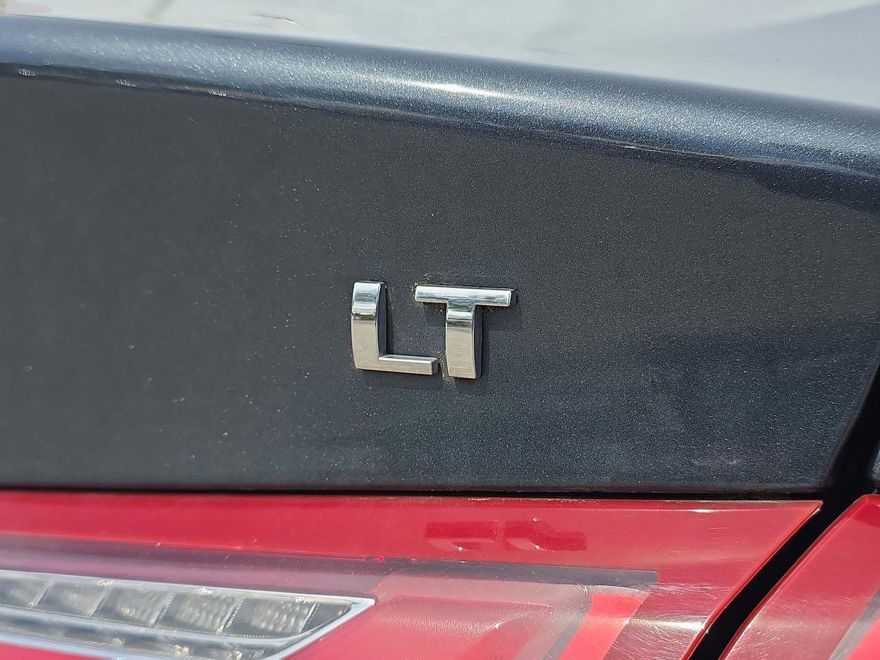 Used 2020 Chevrolet Malibu LT image 37