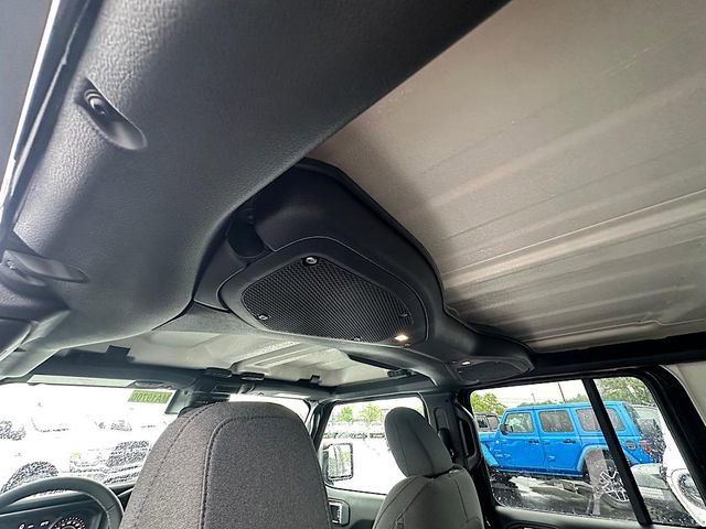 New 2025 Jeep Wrangler Sport S image 20