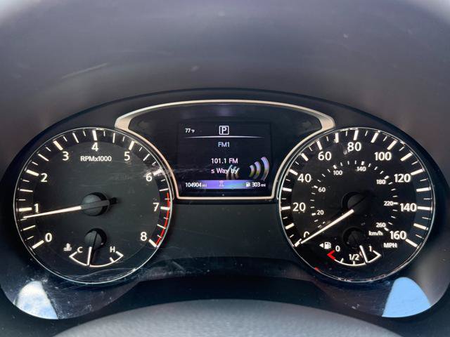 Used 2018 Nissan Altima 2.5 SR FWD image 14