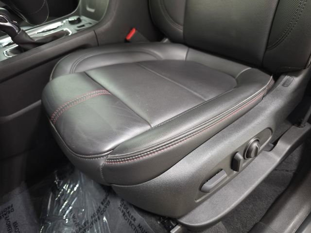 Used 2023 Chevrolet Traverse RS AWD/4WD image 25