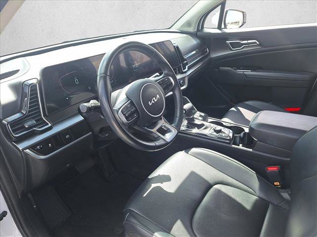 Used 2023 Kia Sportage EX image 9