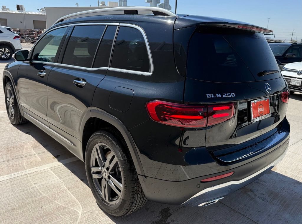 Used 2026 Mercedes-Benz GLB 250 image 7