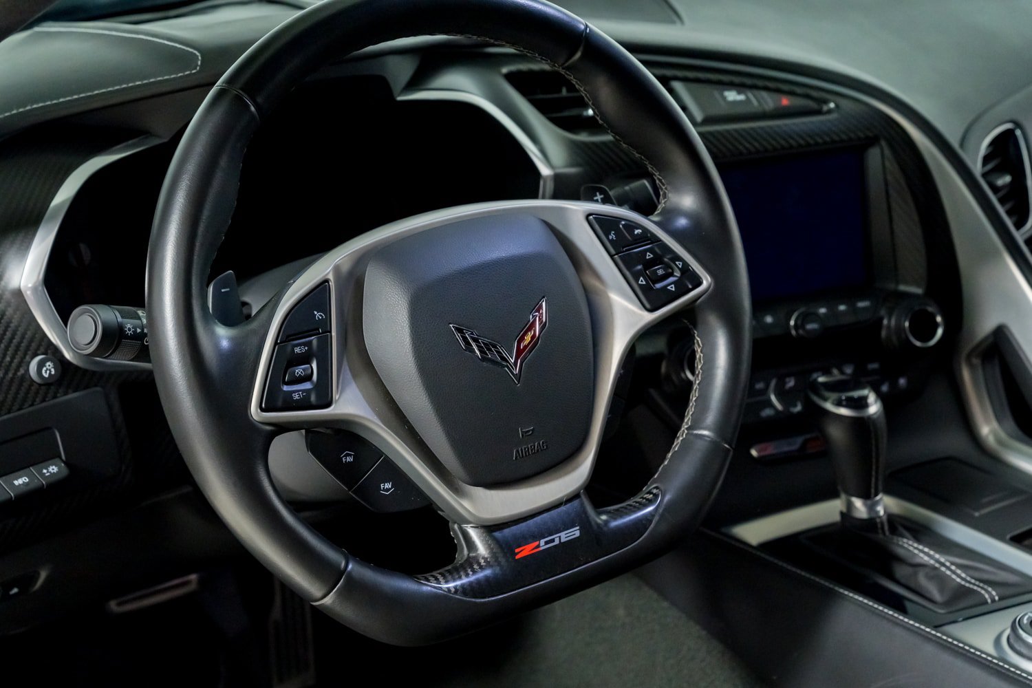 Used 2016 Chevrolet Corvette Z06 w/ 3LZ Preferred Equipment Group RWD image 19