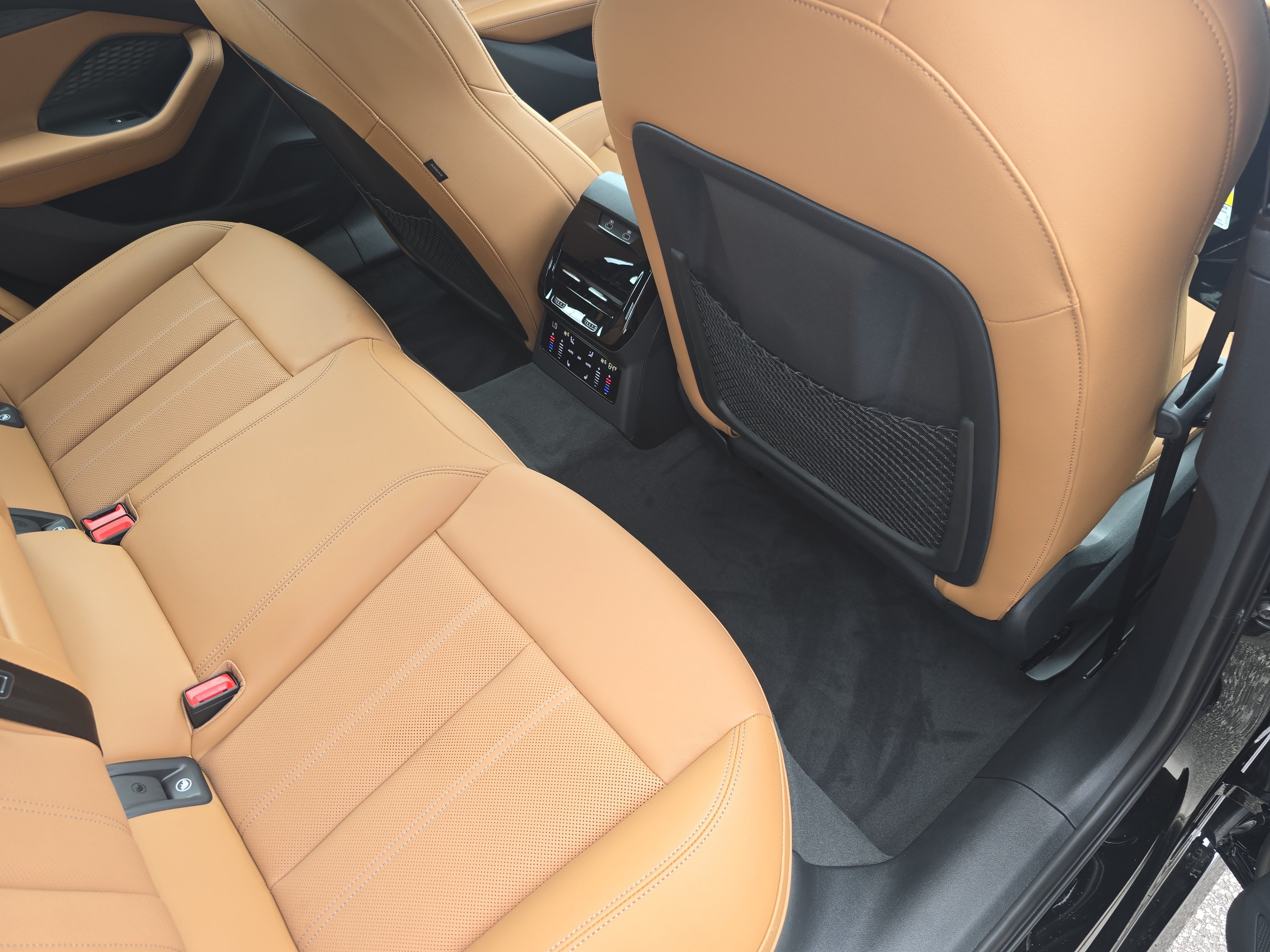 New 2026 Audi A6 Premium Plus AWD/4WD image 11