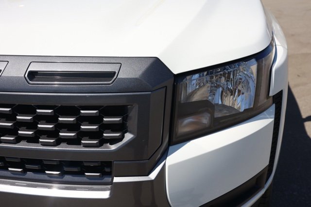 New 2025 Nissan Frontier SV image 10