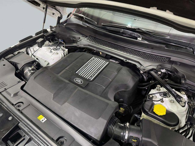 Used 2015 Land Rover Range Rover Supercharged image 61