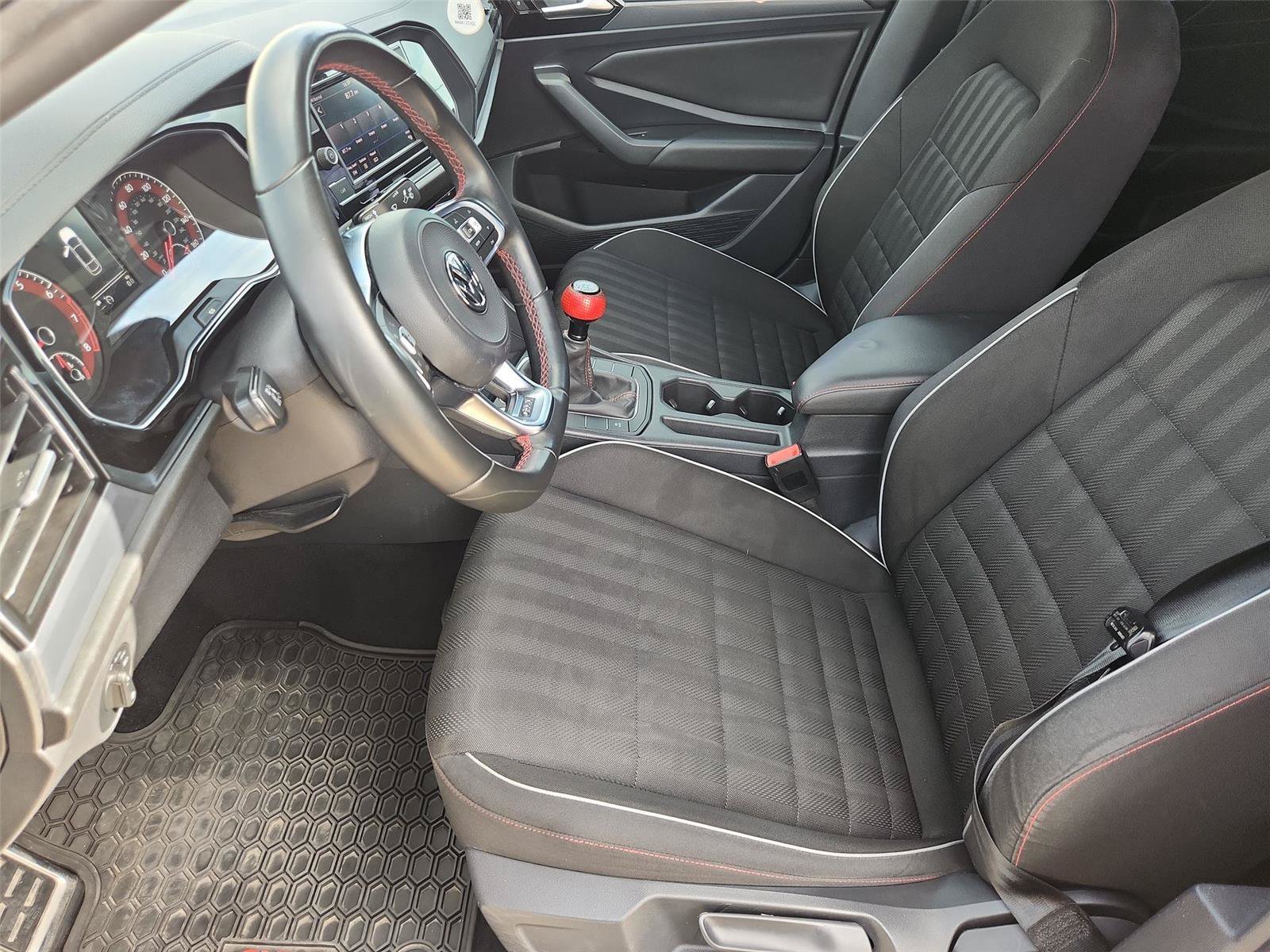 Used 2019 Volkswagen Jetta GLI FWD image 18