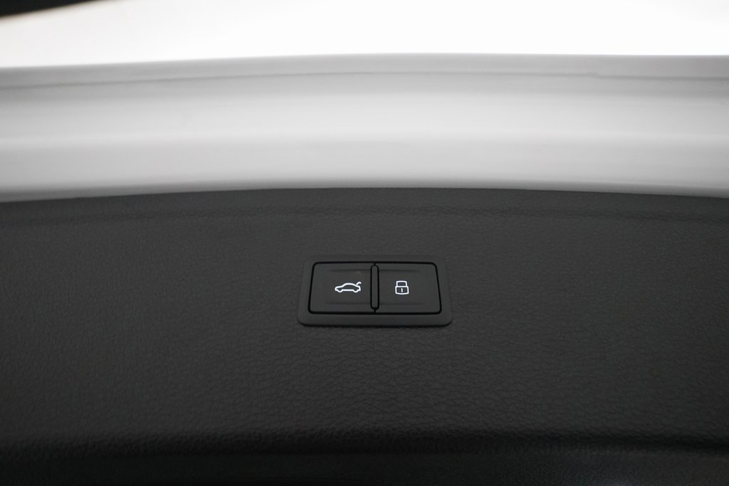 Used 2025 Audi Q5 2.0T Premium image 15