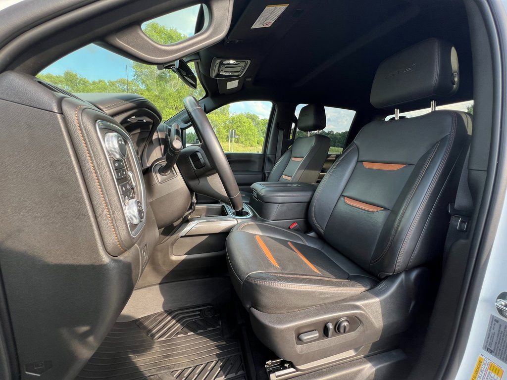 Certified 2022 GMC Sierra 2500 AT4 w/ Snow Plow Prep/Camper Package AWD/4WD image 4