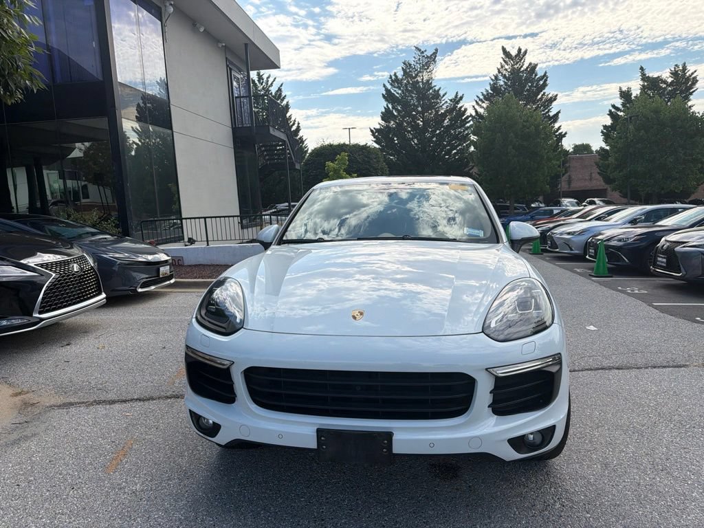 Used 2017 Porsche Cayenne S AWD/4WD image 3