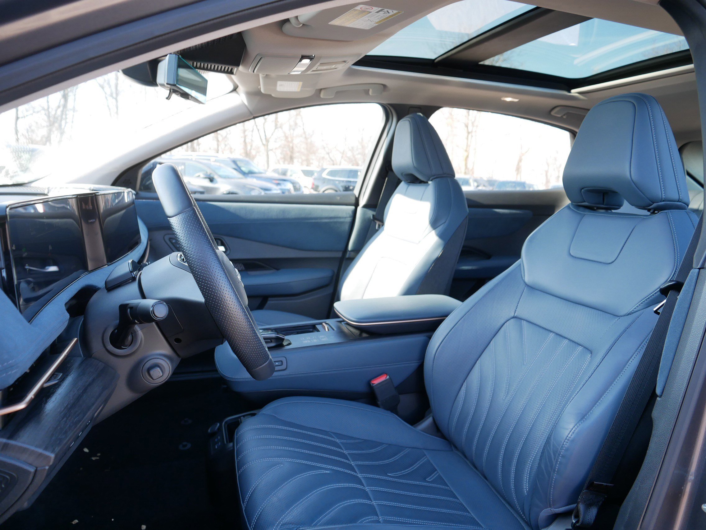 Certified 2023 Nissan Ariya image 33