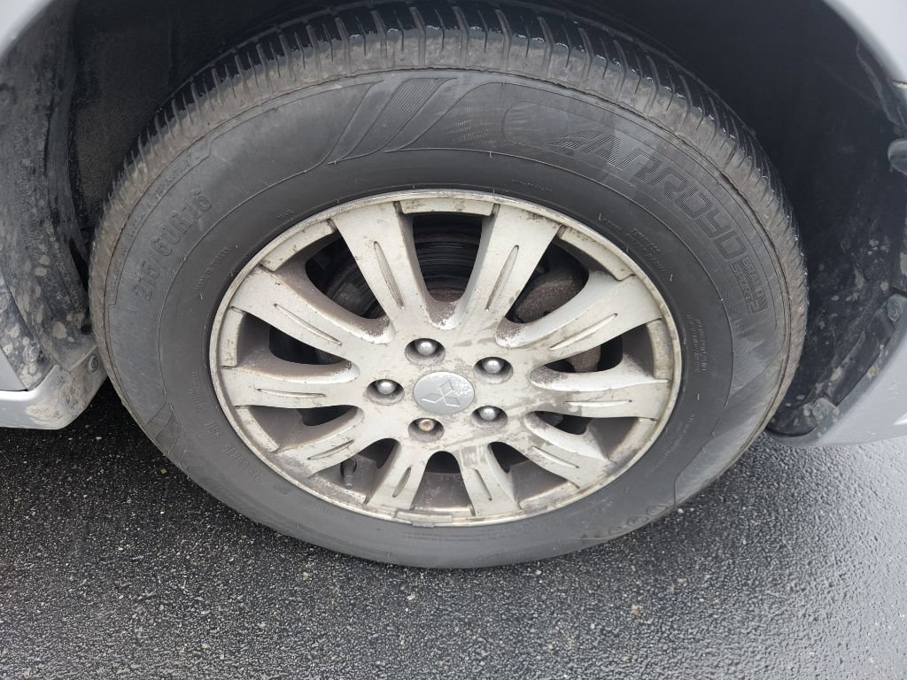 Used 2006 Mitsubishi Galant ES FWD image 22