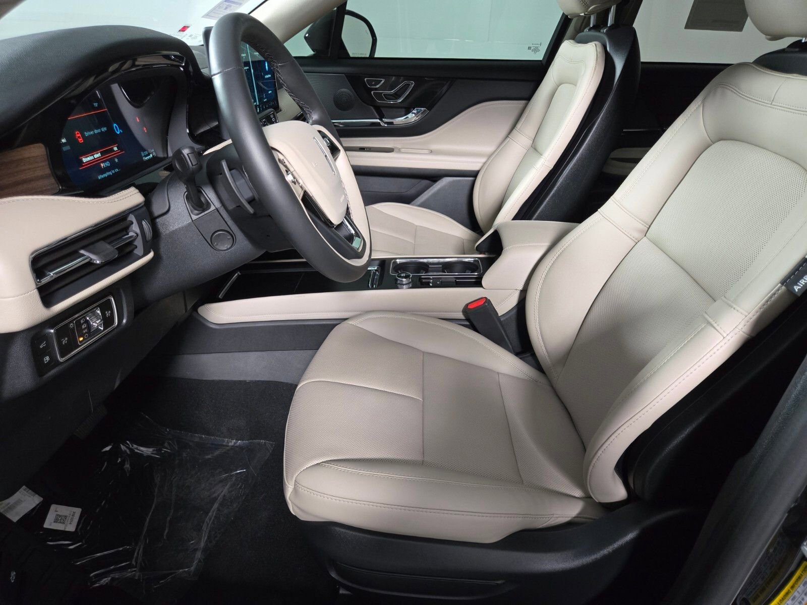 New 2026 Lincoln Corsair Grand Touring image 13