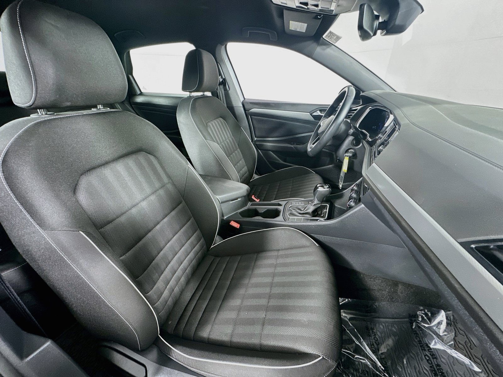 Used 2024 Volkswagen Jetta Sport FWD image 26
