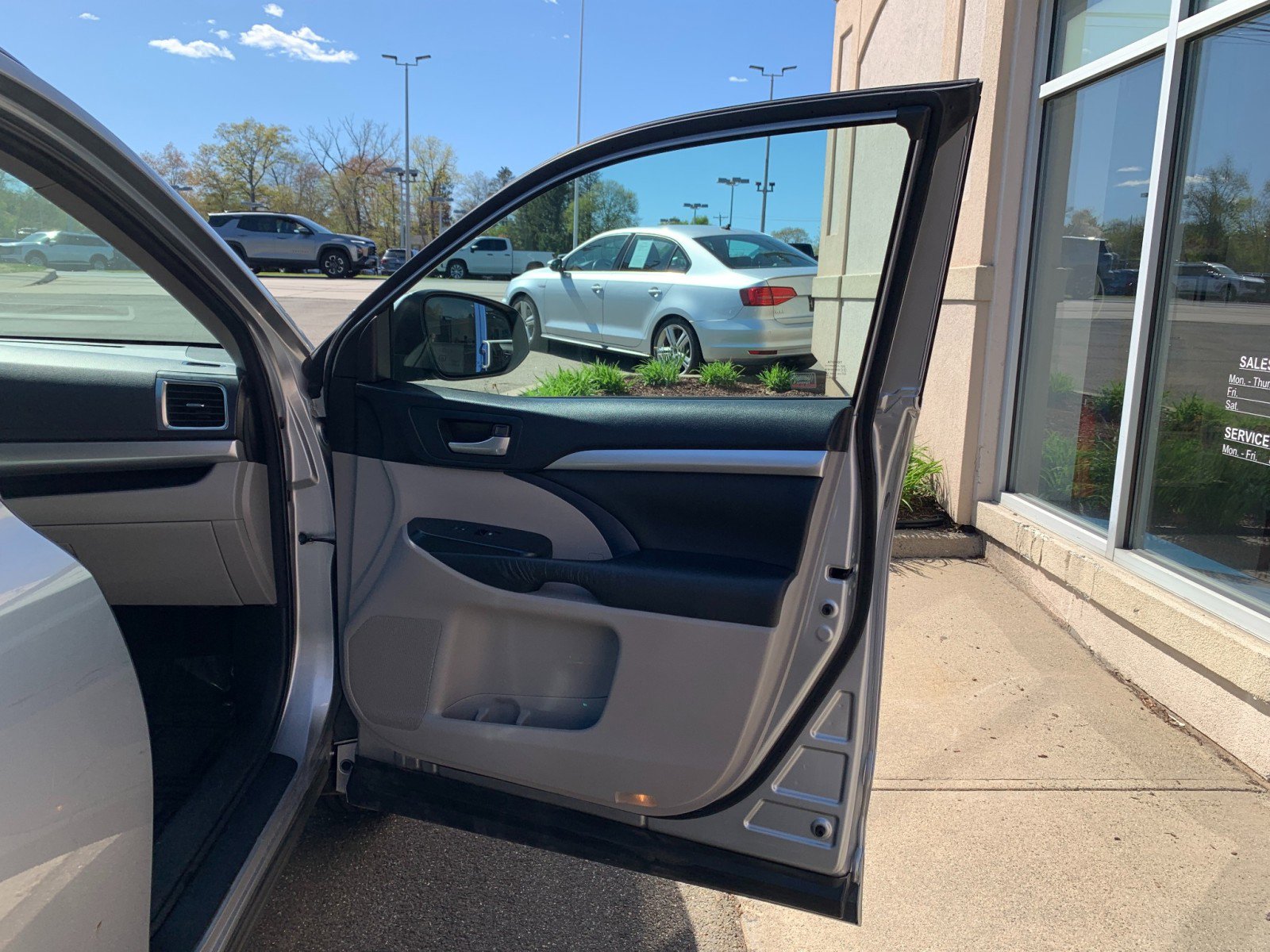 Used 2016 Toyota Highlander XLE AWD/4WD image 42