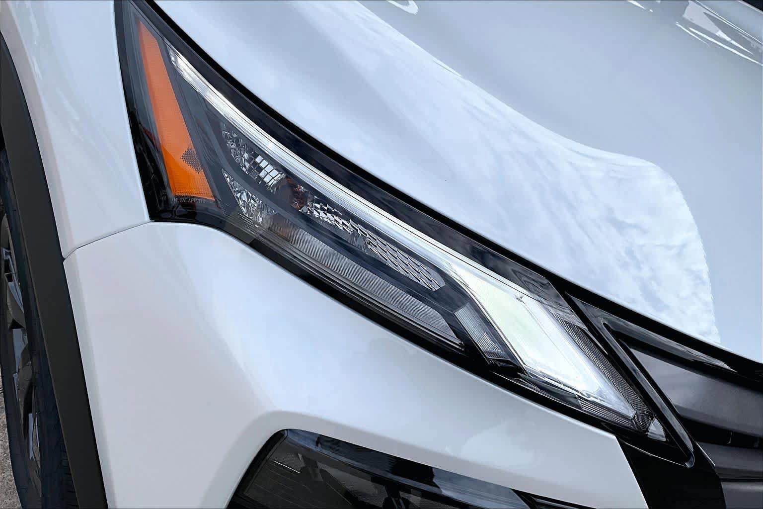 New 2026 Nissan Rogue SV FWD image 13