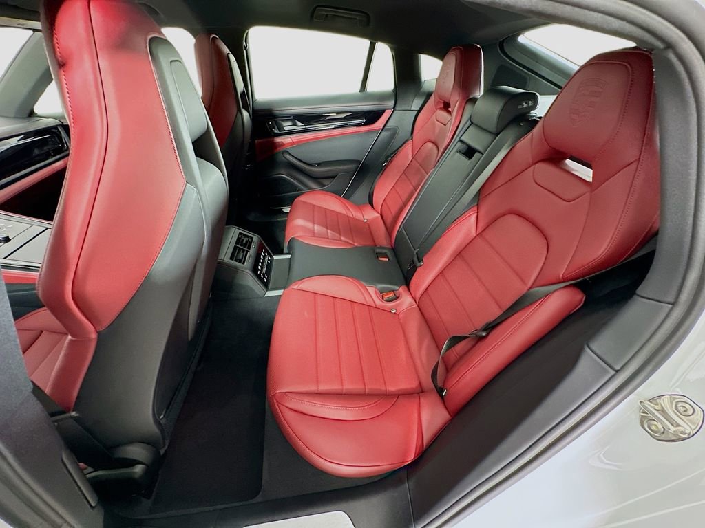 New 2026 Porsche Panamera image 24