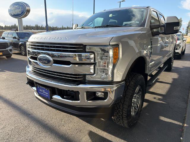 Certified 2017 Ford F350 Lariat w/ Camper Package image 3