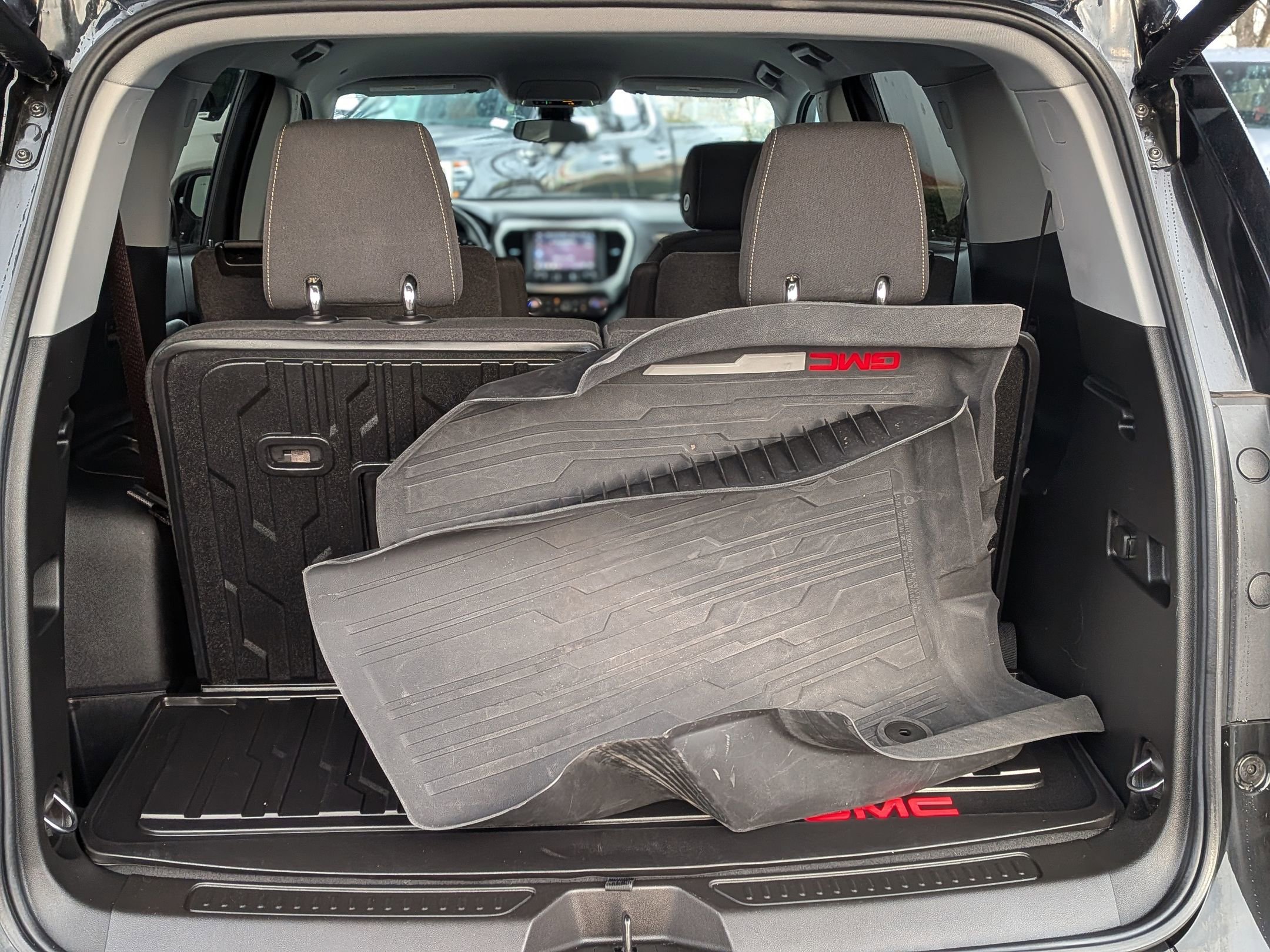 Certified 2023 GMC Acadia SLE w/ Driver Convenience Package image 33