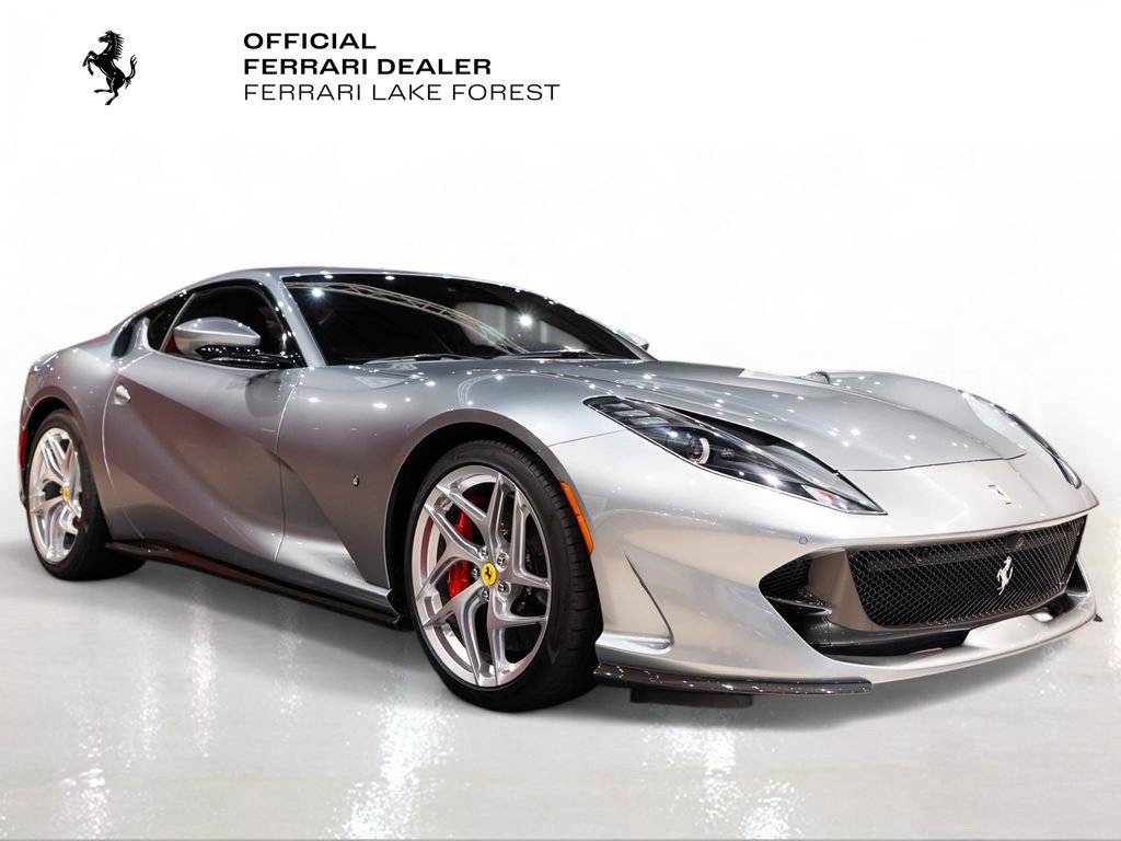 Used 2020 Ferrari 812 Superfast RWD image 8