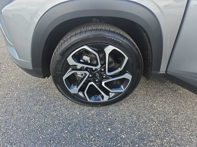 Used 2025 Chevrolet Trax RS w/ Driver Confidence Package FWD image 27