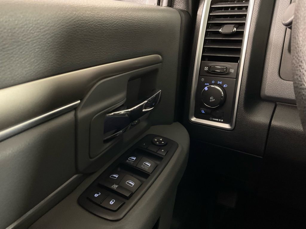 Used 2016 RAM 2500 SLT image 19