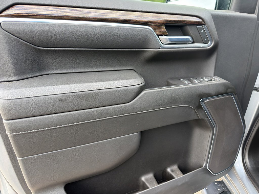 Used 2023 GMC Sierra 1500 Elevation image 15