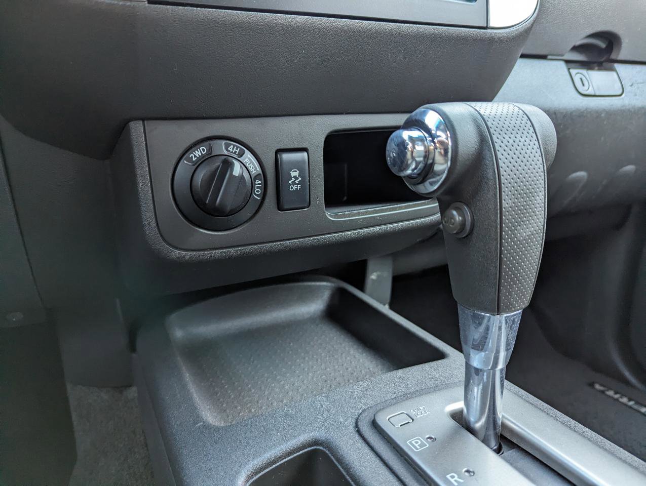 Used 2012 Nissan Xterra S w/ Value Package image 21