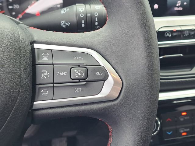 Used 2022 Jeep Compass Trailhawk image 9