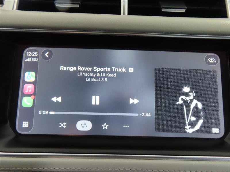 Used 2017 Land Rover Range Rover Sport SVR image 28