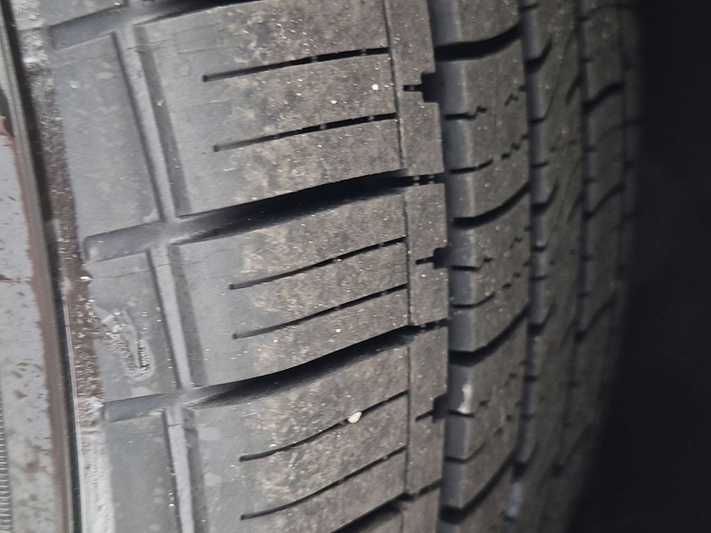 Used 2025 Tesla Model 3 RWD image 13