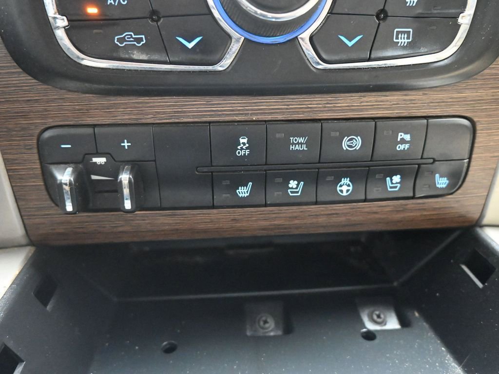 Used 2014 RAM 3500 Laramie image 12