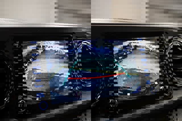 Certified 2023 Toyota Tacoma TRD Off-Road image 26