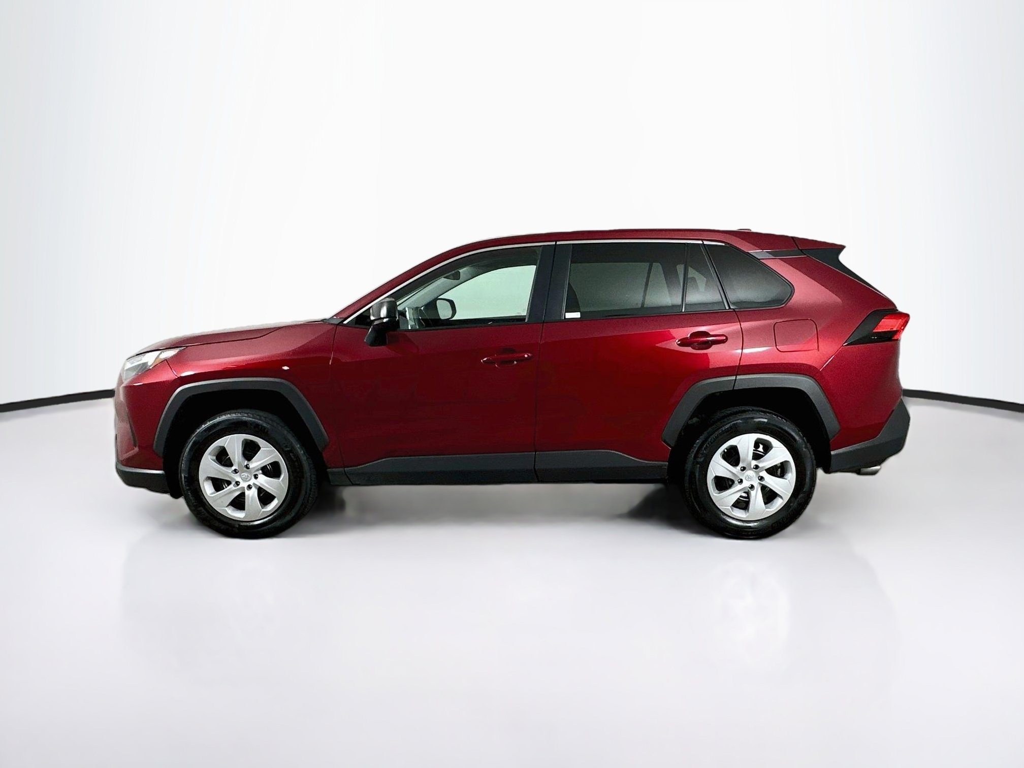 Used 2025 Toyota RAV4 LE FWD image 4