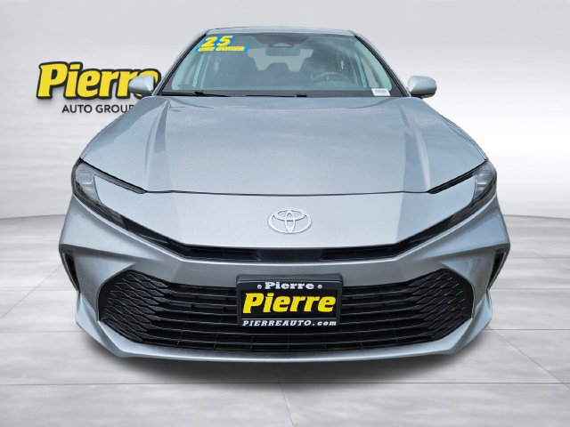 Used 2025 Toyota Camry LE FWD image 9