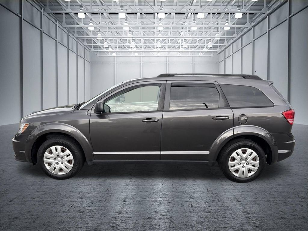 Used 2017 Dodge Journey SE w/ Flexible Seating Group FWD image 2