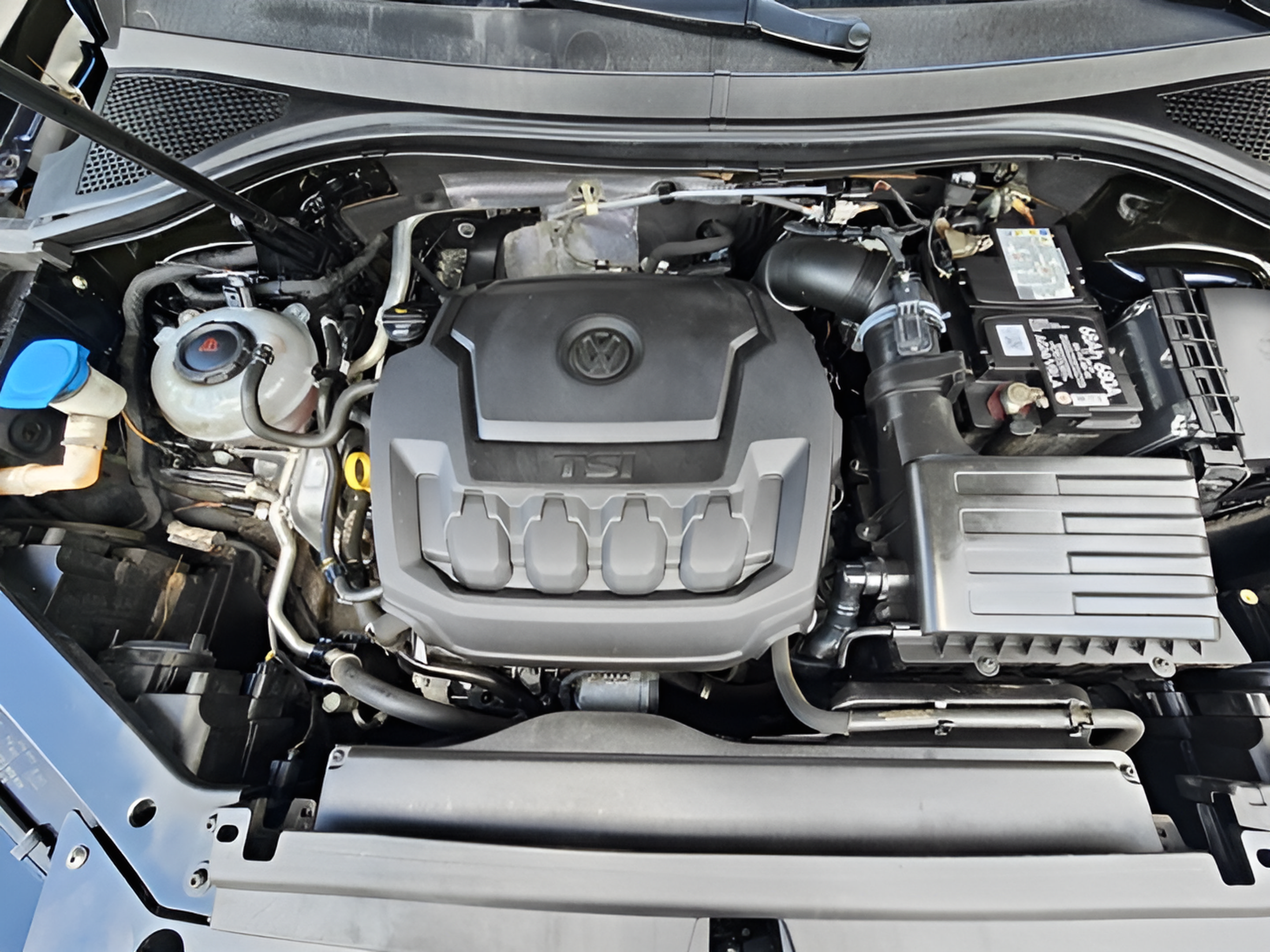 Used 2018 Volkswagen Tiguan S FWD image 25