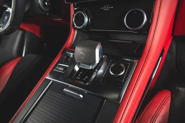 Used 2022 Jaguar F-PACE SVR AWD/4WD image 54