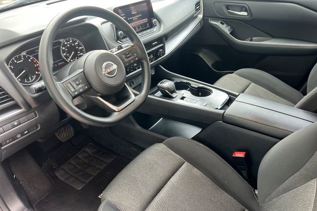 Used 2024 Nissan Rogue SV image 10