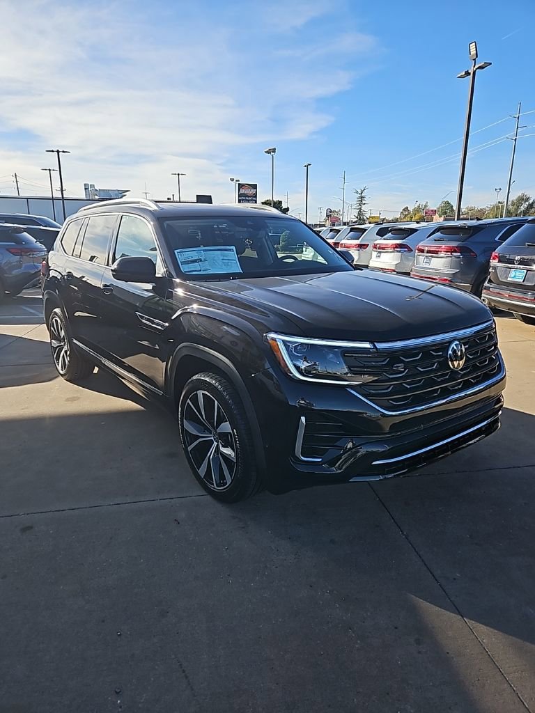 New 2026 Volkswagen Atlas SEL Premium R-Line image 3