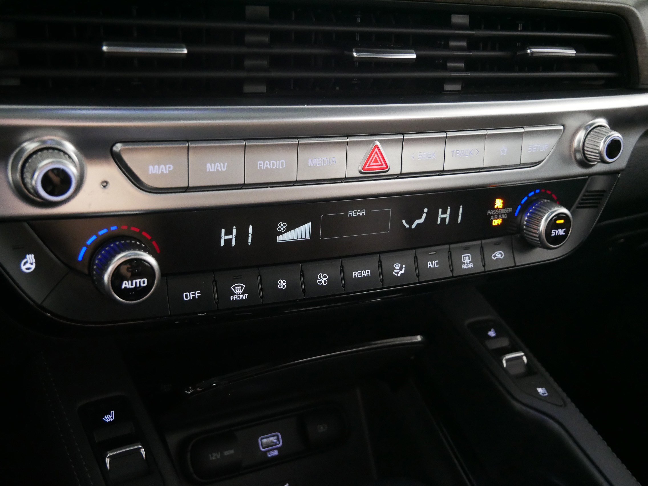 Used 2020 Kia Telluride SX w/ SX Prestige Package image 23