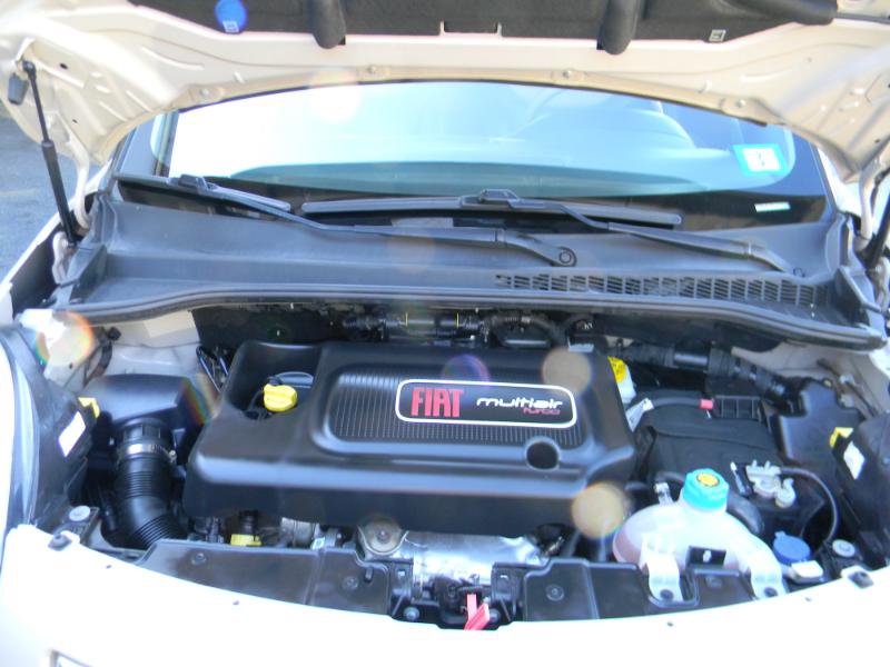 Used 2014 FIAT 500L Lounge image 24