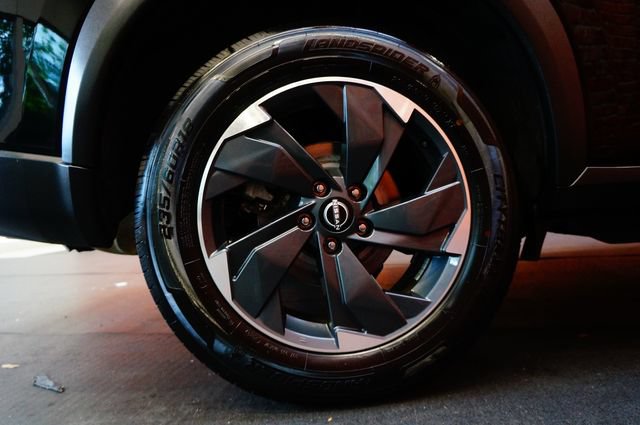 Certified 2024 Nissan Rogue SV AWD/4WD image 74