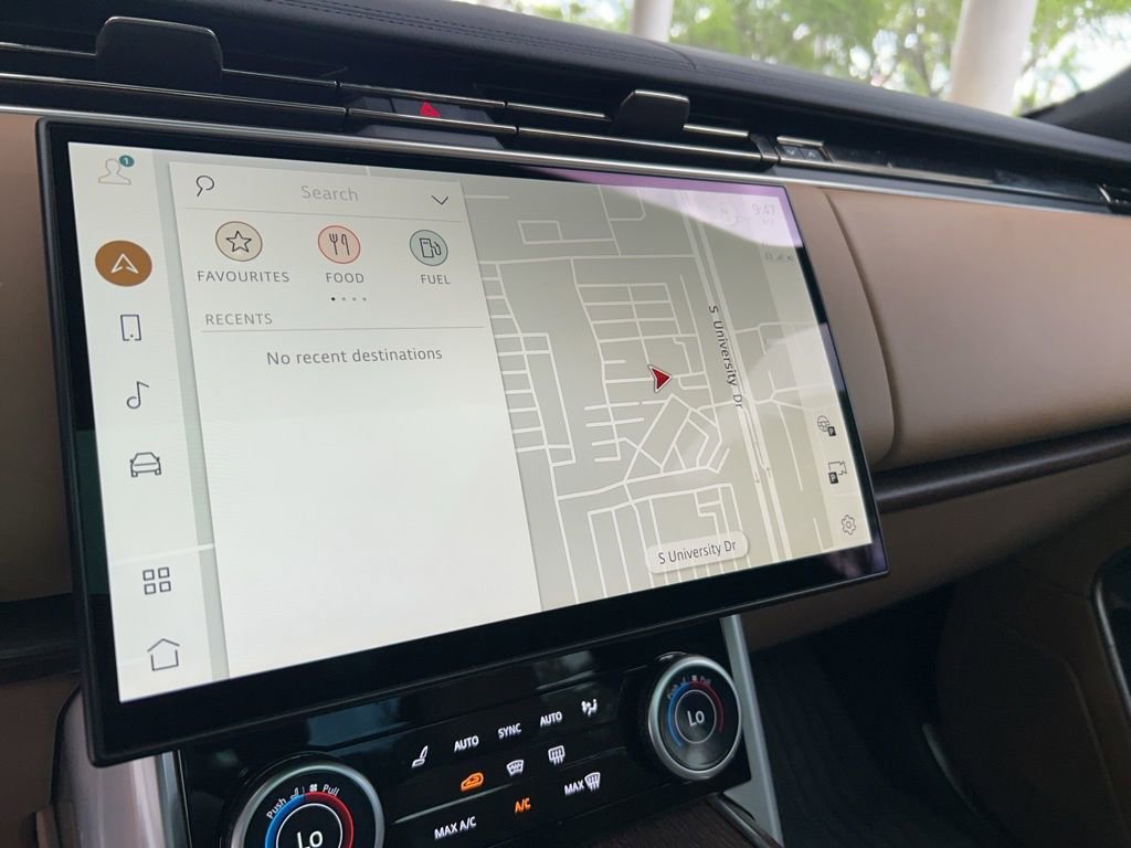 Used 2023 Land Rover Range Rover SE image 11