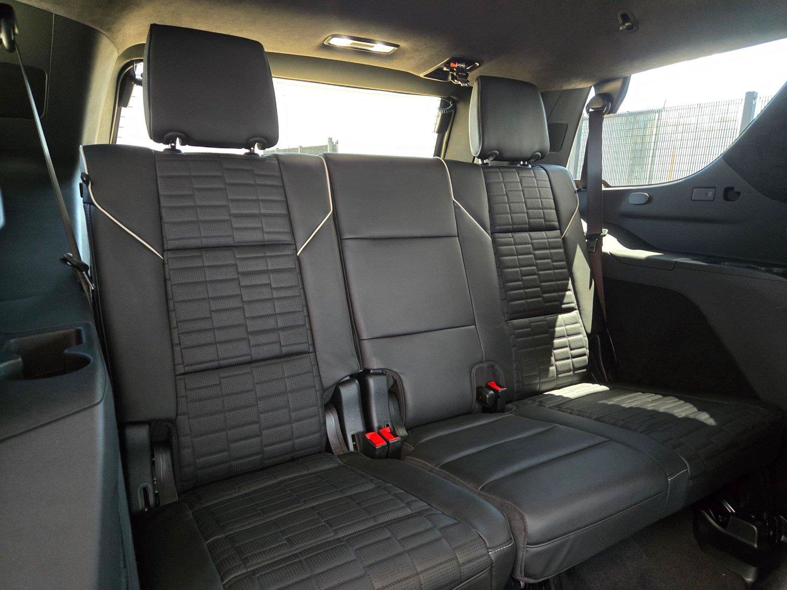 New 2026 Cadillac Escalade Platinum Sport w/ LPO, ONYX Package AWD/4WD image 33